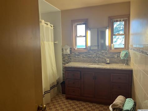 1045 Rake Avenue Belmond IA 50421