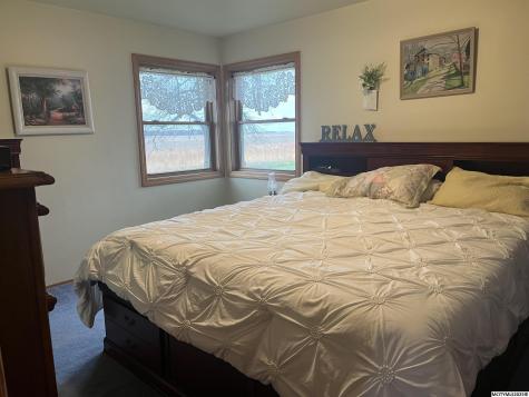 1045 Rake Avenue Belmond IA 50421