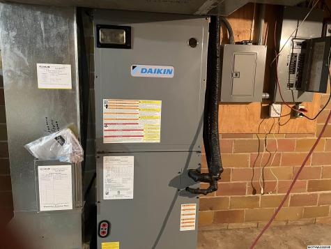 1045 Rake Avenue Belmond IA 50421