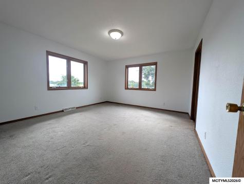 6486 Partridge Avenue Rockwell IA 50469