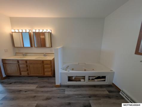 6486 Partridge Avenue Rockwell IA 50469