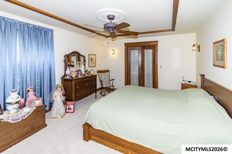 20688 Spruce Avenue Mason City IA 50401