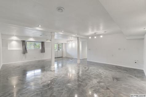 815 N 40th Street Clear Lake IA 50428