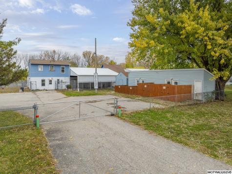 815 N 40th Street Clear Lake IA 50428