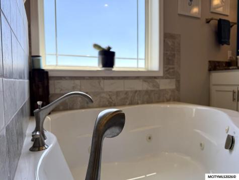 4848 Nightingale Avenue Northwood IA 50459