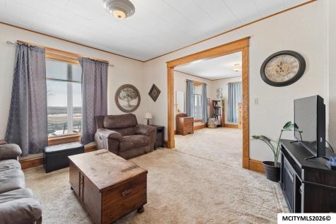 21530 Pheasant Avenue Mason City IA 50401