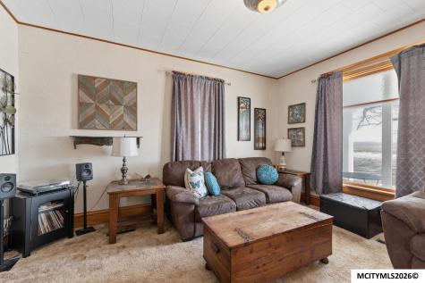 21530 Pheasant Avenue Mason City IA 50401