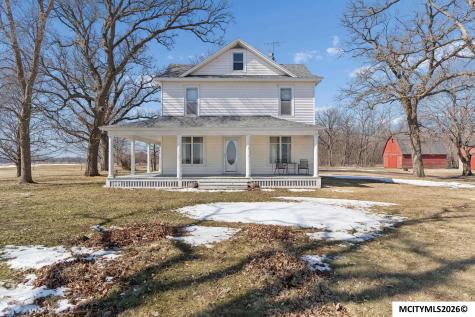 21530 Pheasant Avenue Mason City IA 50401