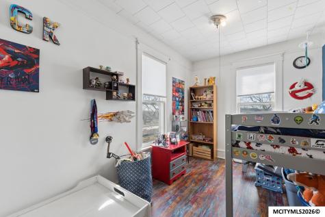 21530 Pheasant Avenue Mason City IA 50401