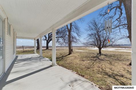21530 Pheasant Avenue Mason City IA 50401