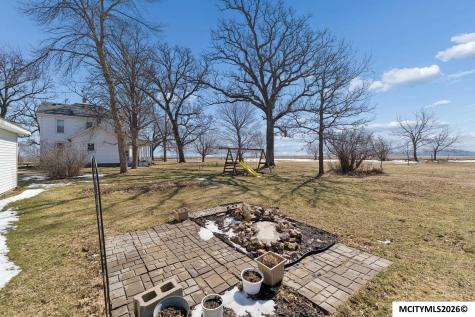 21530 Pheasant Avenue Mason City IA 50401