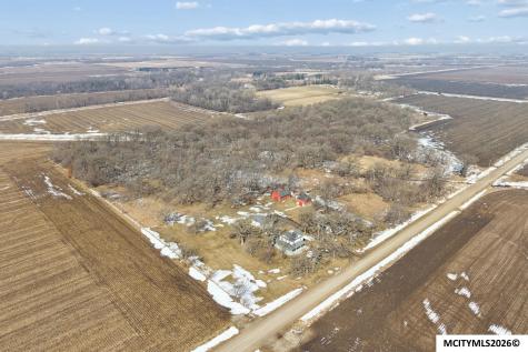 21530 Pheasant Avenue Mason City IA 50401
