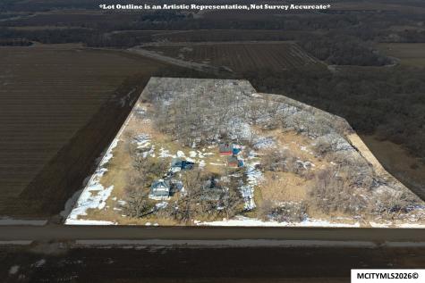 21530 Pheasant Avenue Mason City IA 50401