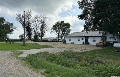 4448 Ulmus Avenue Kensett IA 50448