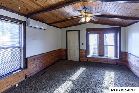 516 4th NE Mason City IA 50401