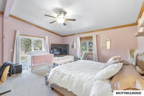 2037 12th NE Mason City IA 50401