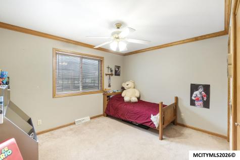 2037 12th NE Mason City IA 50401
