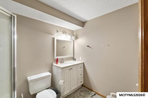 2037 12th NE Mason City IA 50401