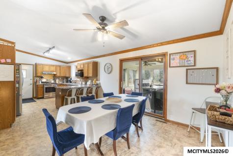 2037 12th NE Mason City IA 50401