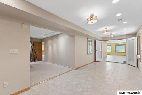 4055 A 235th Street Clear Lake IA 50428