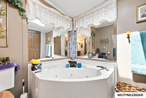 14870 300th Court Mason City IA 50401