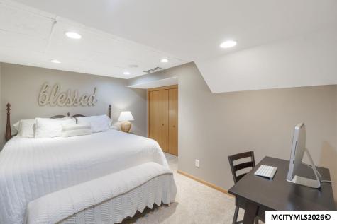 2805 Upper Greene Road Marble Rock IA 50653