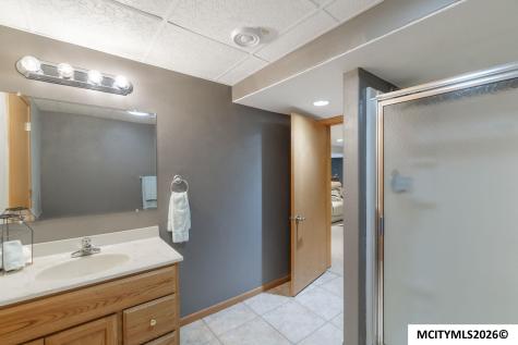 2805 Upper Greene Road Marble Rock IA 50653