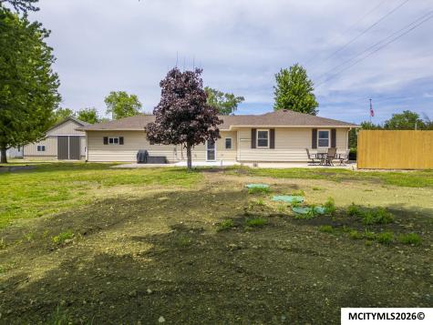 2805 Upper Greene Road Marble Rock IA 50653