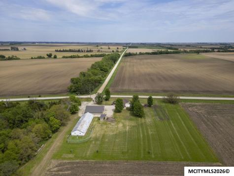 2805 Upper Greene Road Marble Rock IA 50653
