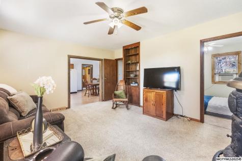 1971 Ivory Avenue Rockford IA 50468