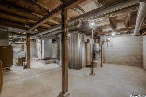 1971 Ivory Avenue Rockford IA 50468