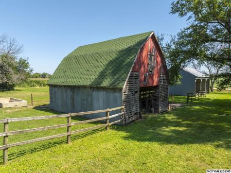 1971 Ivory Avenue Rockford IA 50468