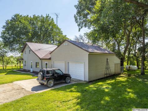 1971 Ivory Avenue Rockford IA 50468