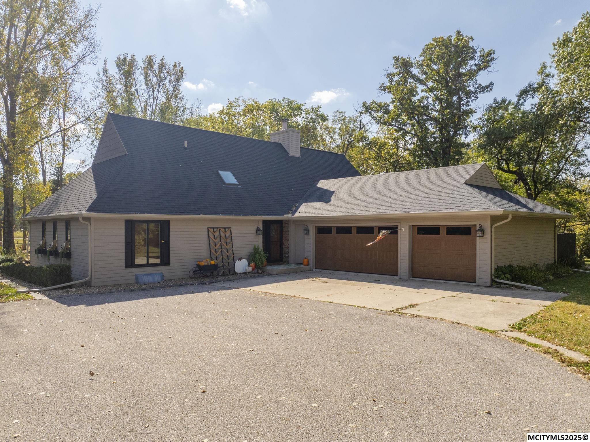 21748 A Owl Avenue Mason City IA 50401