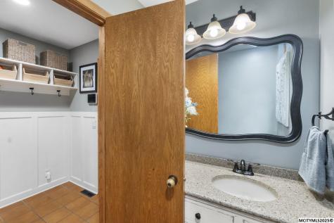 21748 A Owl Avenue Mason City IA 50401