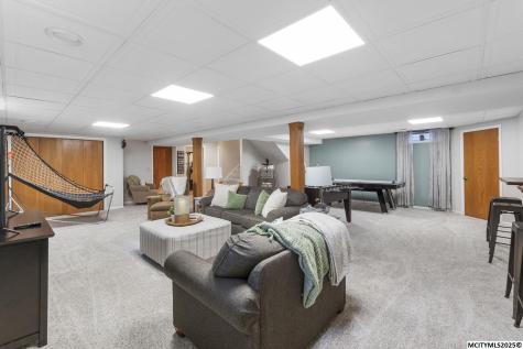 21748 A Owl Avenue Mason City IA 50401