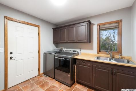 400 S Ellicott Mitchell IA 50461