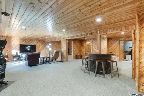 400 S Ellicott Mitchell IA 50461