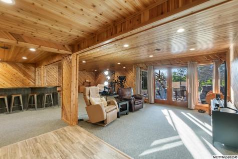 400 S Ellicott Mitchell IA 50461