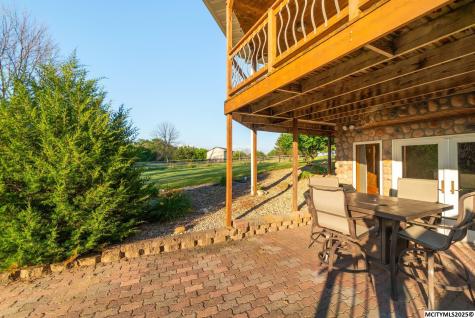 400 S Ellicott Mitchell IA 50461