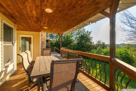 400 S Ellicott Mitchell IA 50461