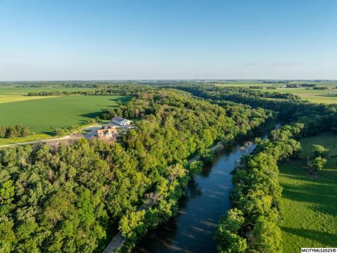 400 S Ellicott Mitchell IA 50461