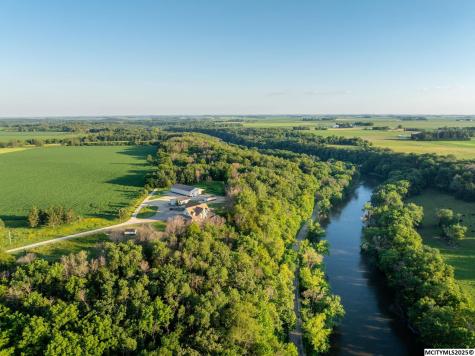 400 S Ellicott Mitchell IA 50461