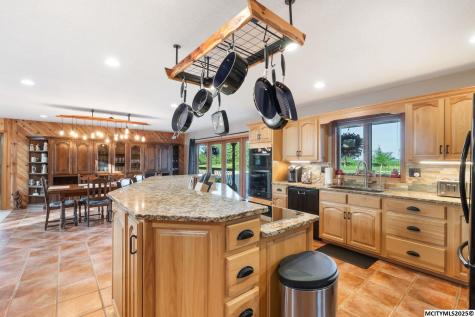 400 S Ellicott Mitchell IA 50461