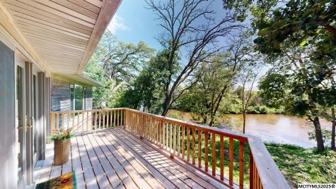 1074 190th Street Rockford IA 50468