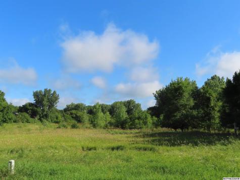 2048 12th NE Mason City IA 50401