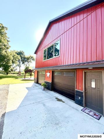 3495 Thrush Avenue Plymouth IA 50464