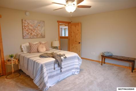 3495 Thrush Avenue Plymouth IA 50464