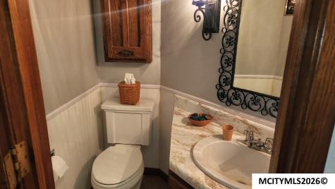 1787 Gilmore Ava New Hampton IA 50659