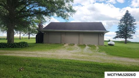 1787 Gilmore Ava New Hampton IA 50659